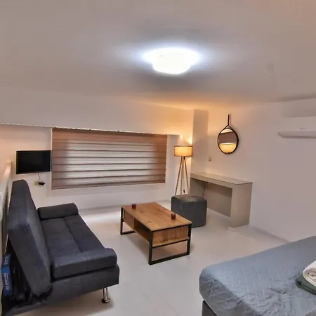 Sisi Seaview Apartments Экстерьер фото