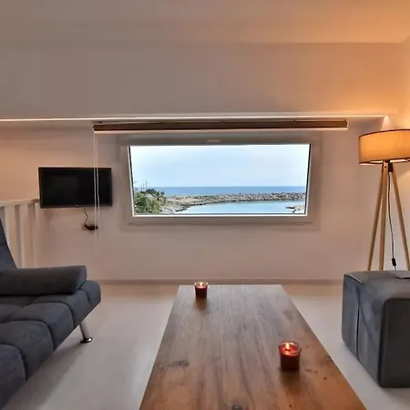 Sisi Seaview Apartments Экстерьер фото