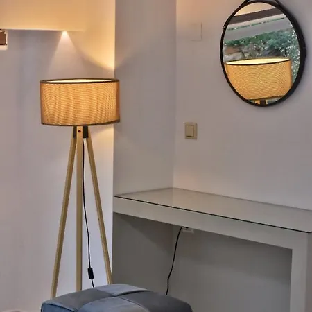 Sisi Seaview Apartments Экстерьер фото