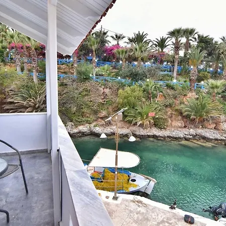 Sisi Seaview Apartments Экстерьер фото